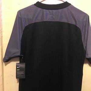 Nike  t-shirts dri-fit  “ L”